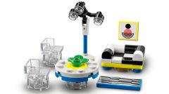 LEGO  Friends Şehir Merkezi Çiçek ve Tasarım Dükkanları 41732