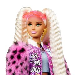 Barbie Extra Pembe Şapkalı Bebek GYJ77