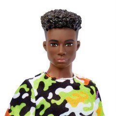 BARBİE FASHİONİSTAS YAKIŞIKLI KEN BEBEKLER HBV23