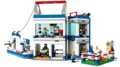 LEGO  City Polis Eğitim Akademisi 60372