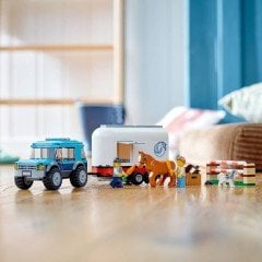 LEGO City At Nakliye Aracı 60327