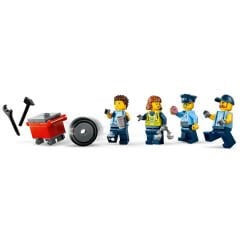 LEGO City Özel Polis Arabası Garajı 60457
