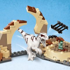 LEGOJurassic World Atrociraptor Dinozor Motosiklet Takibi 76945