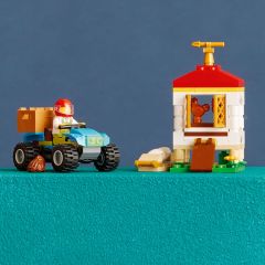 LEGO City Tavuk Kümesi 60344