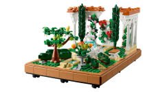 LEGO Icons Fıskiyeli Bahçe 10359