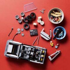 LEGO Icons Geleceğe Dönüş Zaman Makinesi 10300
