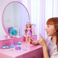 Barbie Dream Besties Malibu ile Akşam Eğlencesine Hazırlanma JGG38