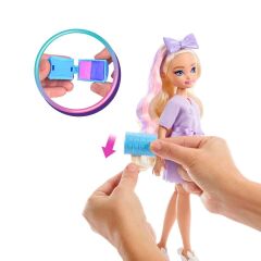 Barbie Dream Besties Malibu ile Akşam Eğlencesine Hazırlanma JGG38