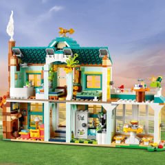LEGO Tbd Character House 41730