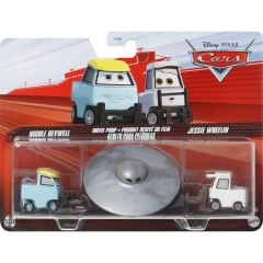 Cars 2 li Karakter Nicole Revwel Jessie Wheelin DXV99 HTX15