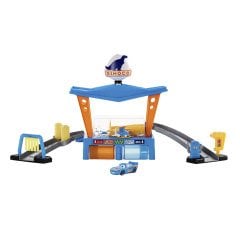 Cars Dinoco Araba Yıkama Oyun Seti GTK91
