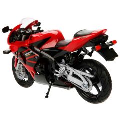 Honda CBR 600R 2006 Motor 1:12