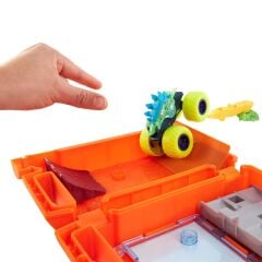 HOT WHEELS MONSTER TRUCKS TAŞINABİLİR OYUN SETİ HXT04