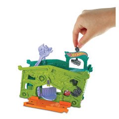 HOT WHEELS GHOST GARAGE FJN38