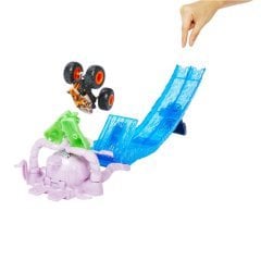 Hot Wheels Monster Trucks Aksiyona Başlangıç Oyun