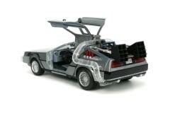 JADA BACK TO THE FUTURE 3255038 TİME MACHİNE METAL ARABA IŞIKLI 1:24