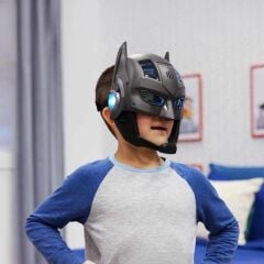 DC Comics Sesli ve Işıklı Zırhlı Batman Maskesi