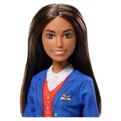 Barbie Hostes Bebek ve Aksesuarları HYT60