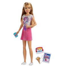 Barbie Bebek Bakıcısı Barbie Bebekler