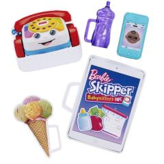 Barbie Bebek Bakıcısı Barbie Bebekler