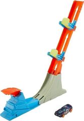 HOT WHEELS AKROBASİ ATLAYIŞI YARIŞ ŞETİ HFY69
