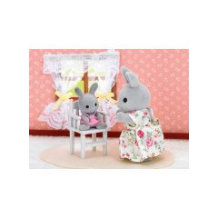 SYLVANİAN FAMİLİES BEBEK SANDALYESİ 5157